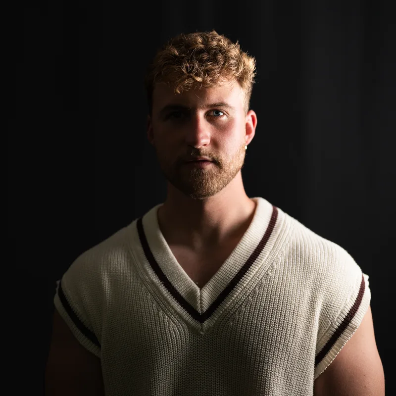 Portrait of Nathan Mignien, founder of Soprano Production